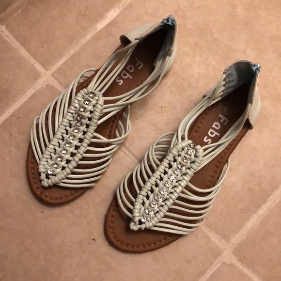 Hey - Picture 2 of 3